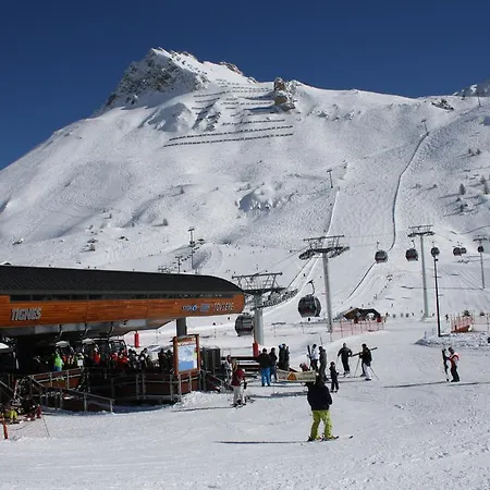 Le Lac