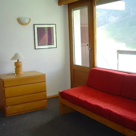 Le Lac Apartment *