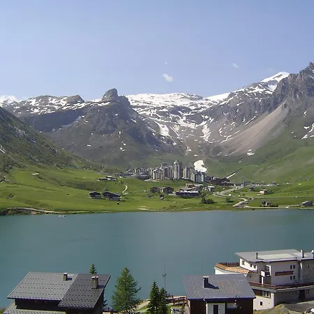 Le Lac *